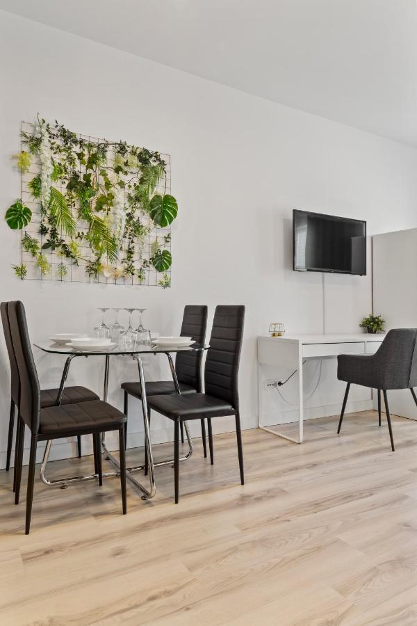 Aquarius: Upscale Flat In The Heart Of Bucharest! Apartment Ngoại thất bức ảnh